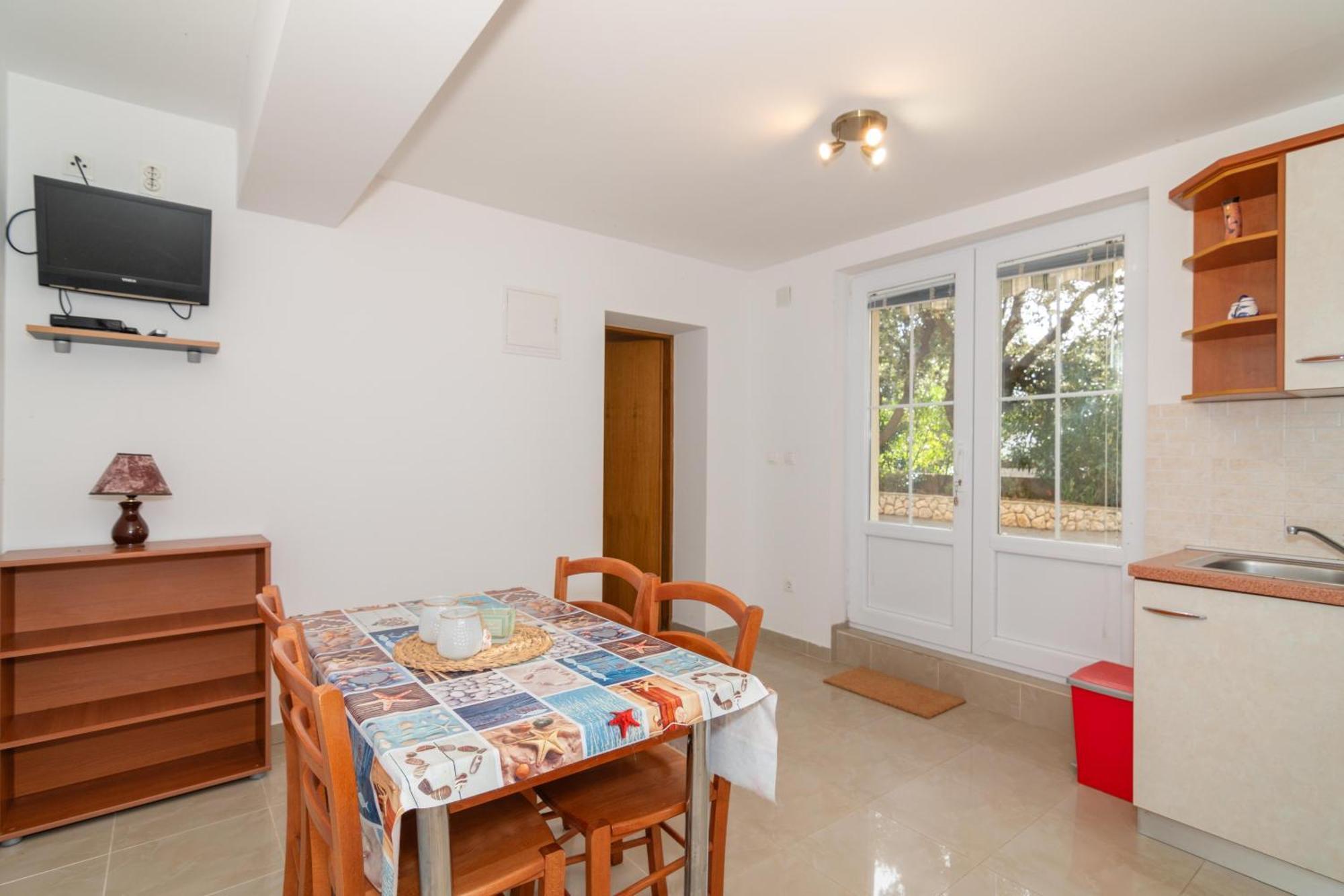 Apartments With A Parking Space Mandre, Pag - 18748 Kolan Bagian luar foto