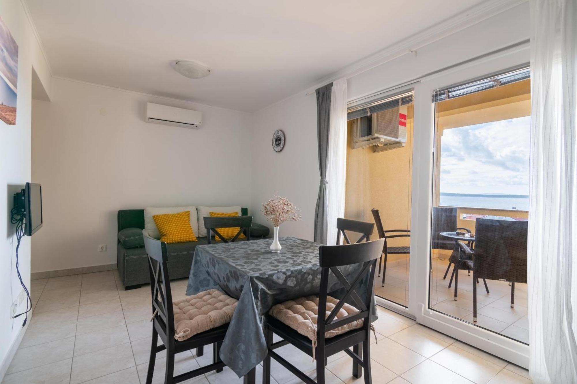 Apartments With A Parking Space Mandre, Pag - 18748 Kolan Ruang foto
