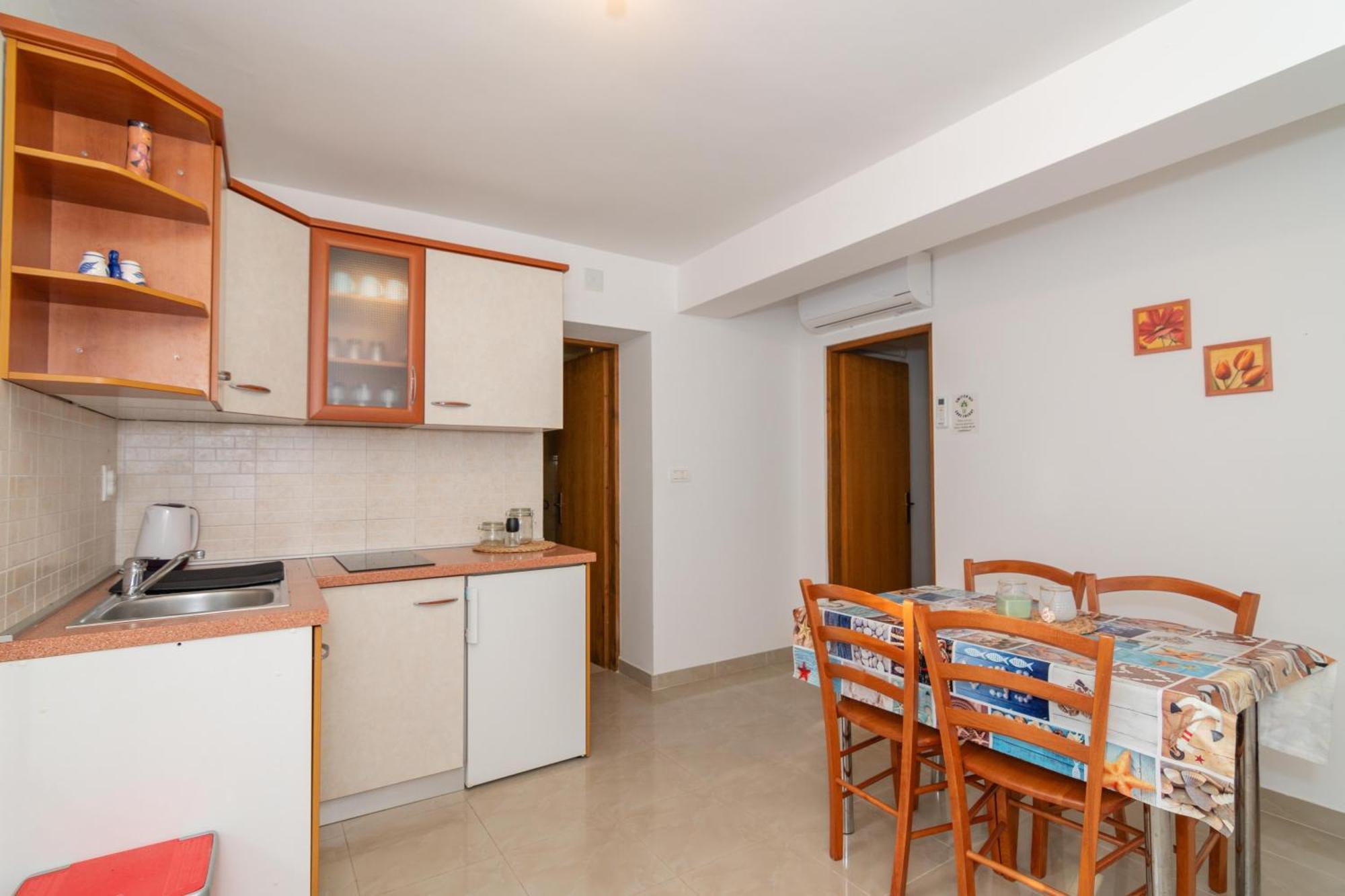 Apartments With A Parking Space Mandre, Pag - 18748 Kolan Ruang foto